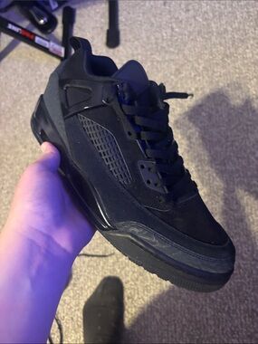 Jordan Men's Black Low-Top Sneaker